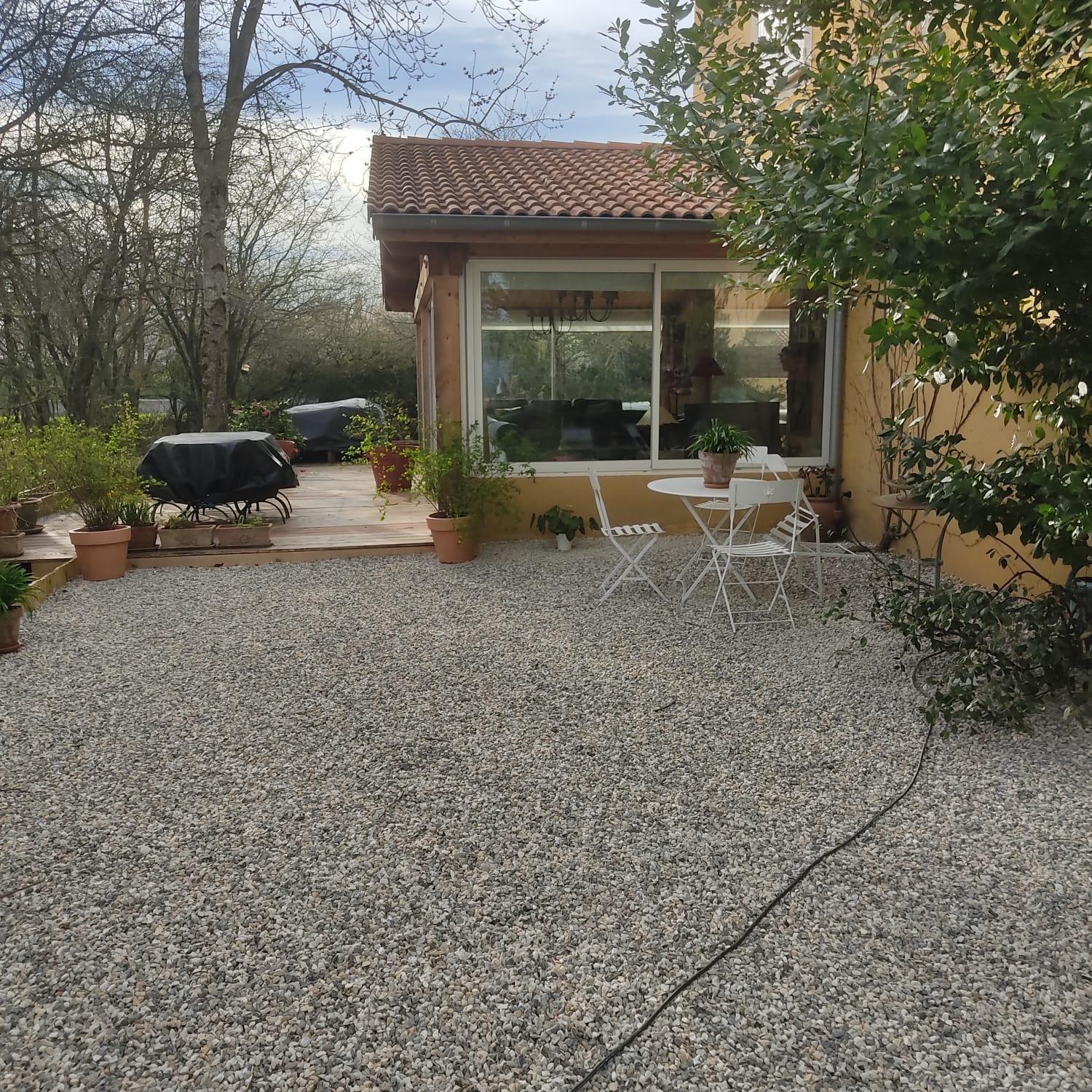 مبيت وإفطار Saint-Cyr-sur-le-Rhone La Frenaie المظهر الخارجي الصورة
